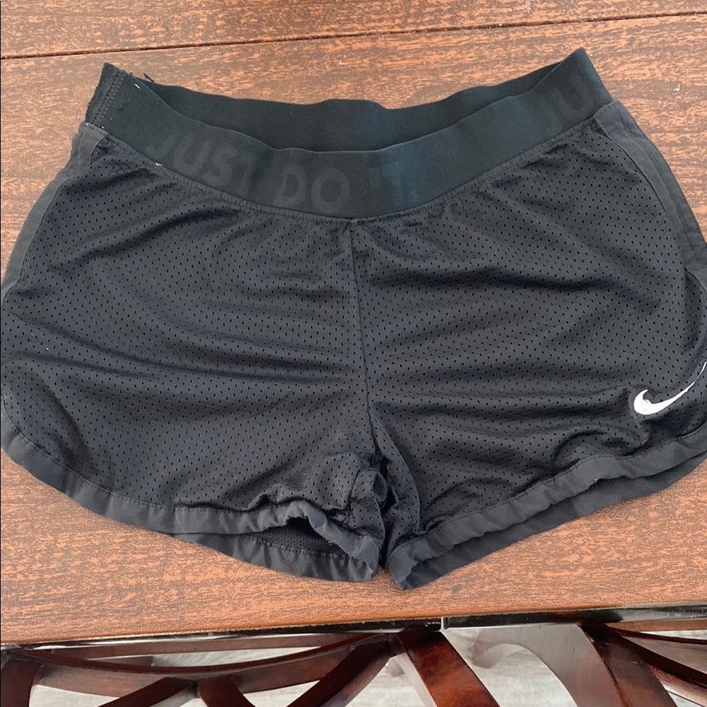Nike Black Athletic Shorts for Performance